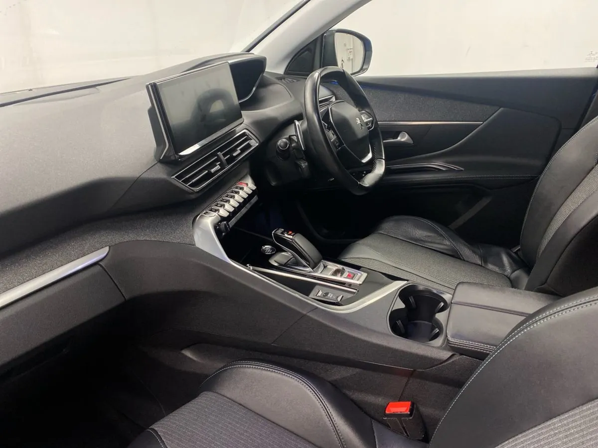 Peugeot 3008 3008 Allure Prem S/S Phev A Allure P - Image 3