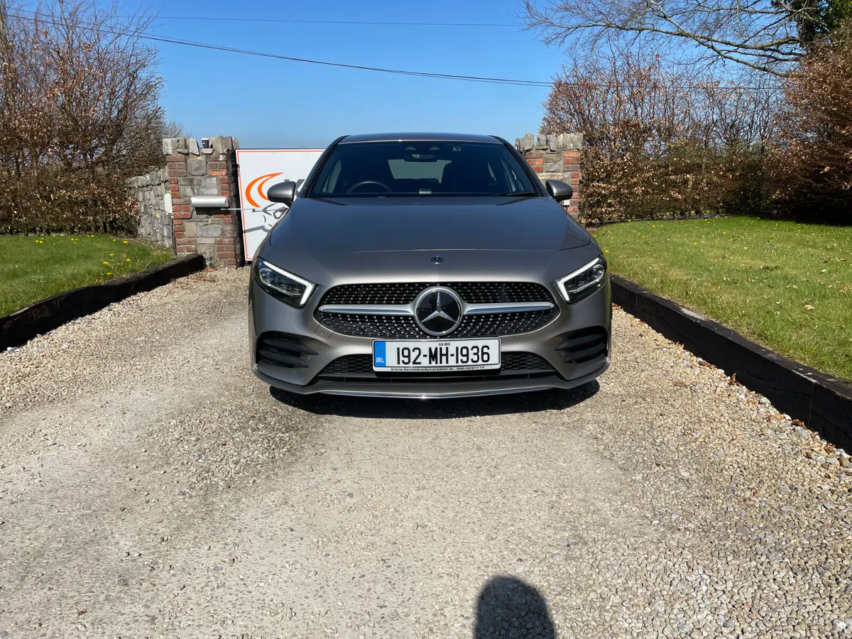 2019 MERCEDES-BENZ A180 1.3 PETROL STYLE AMG LINE. - Image 2