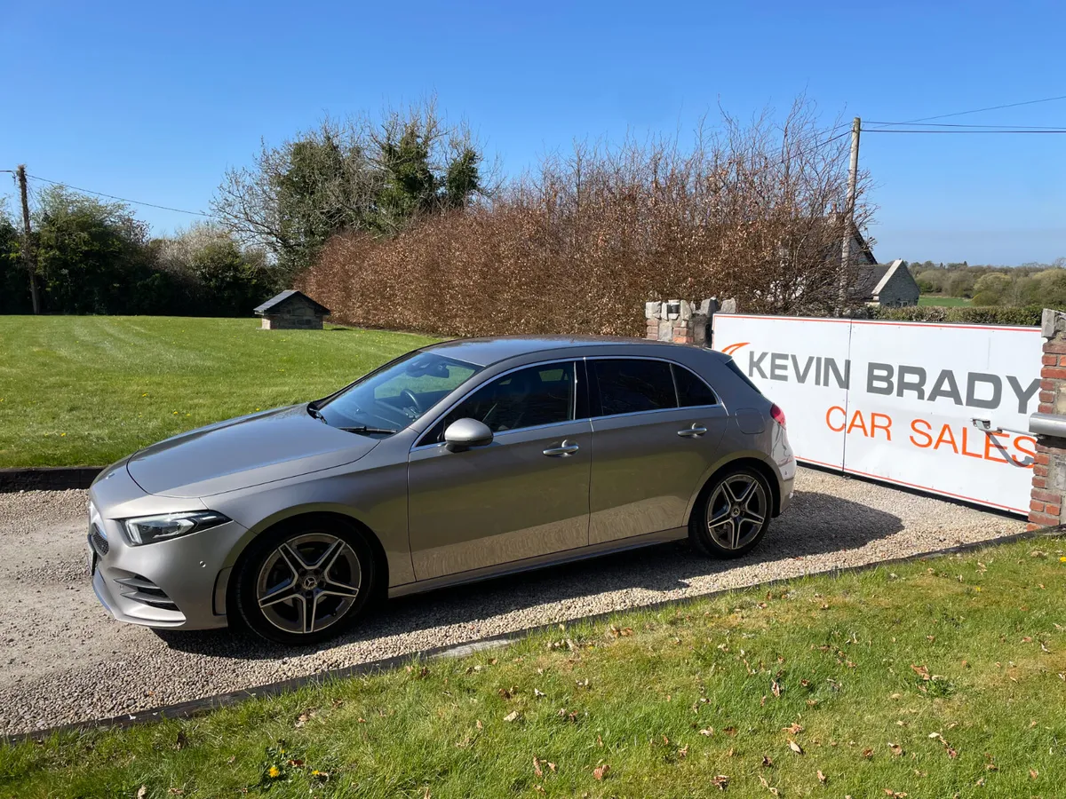 2019 MERCEDES-BENZ A180 1.3 PETROL STYLE AMG LINE. - Image 3