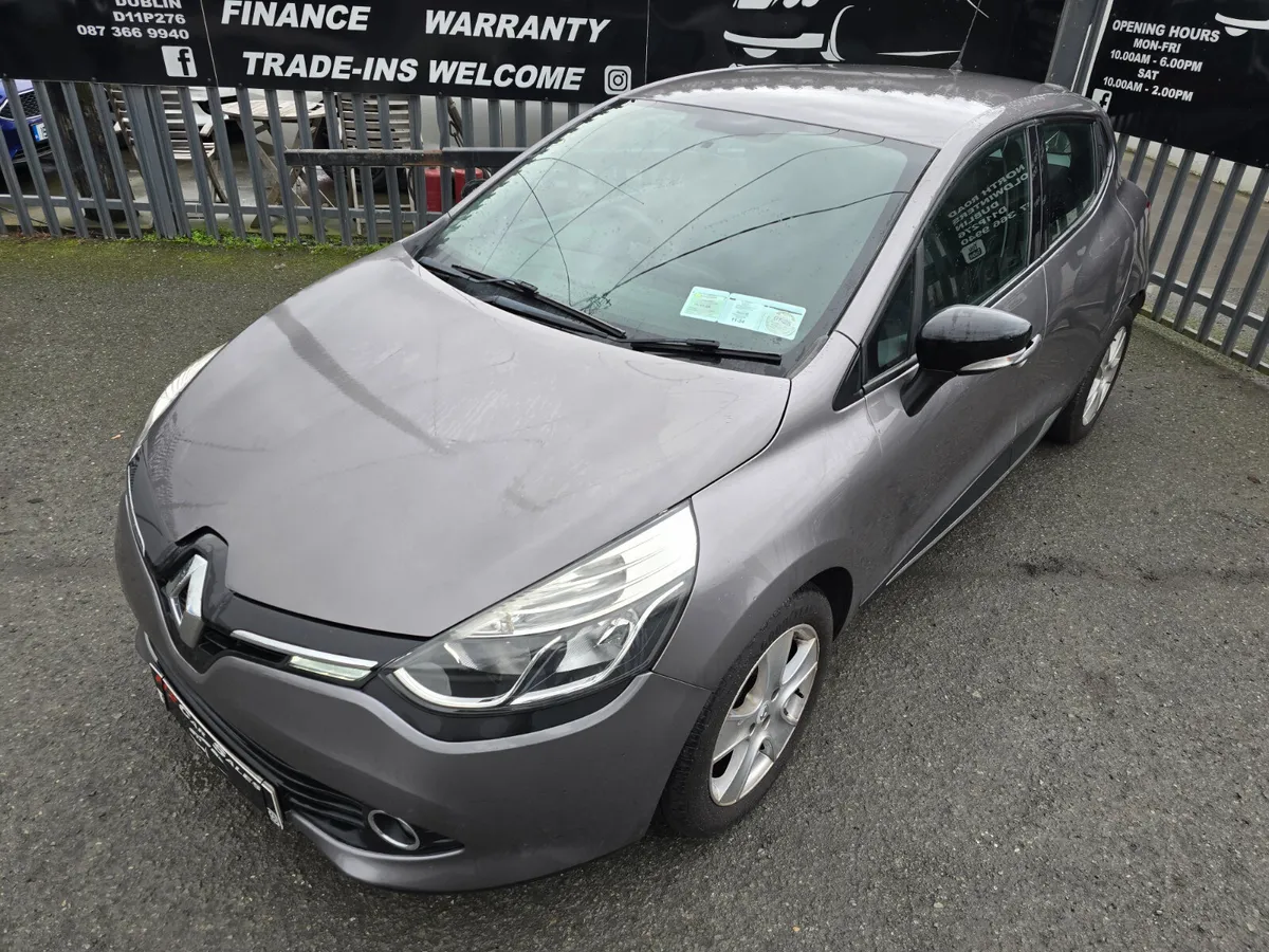 152 Renault Clio 1.1 Petrol, LOW MILES, NEW NCT - Image 3