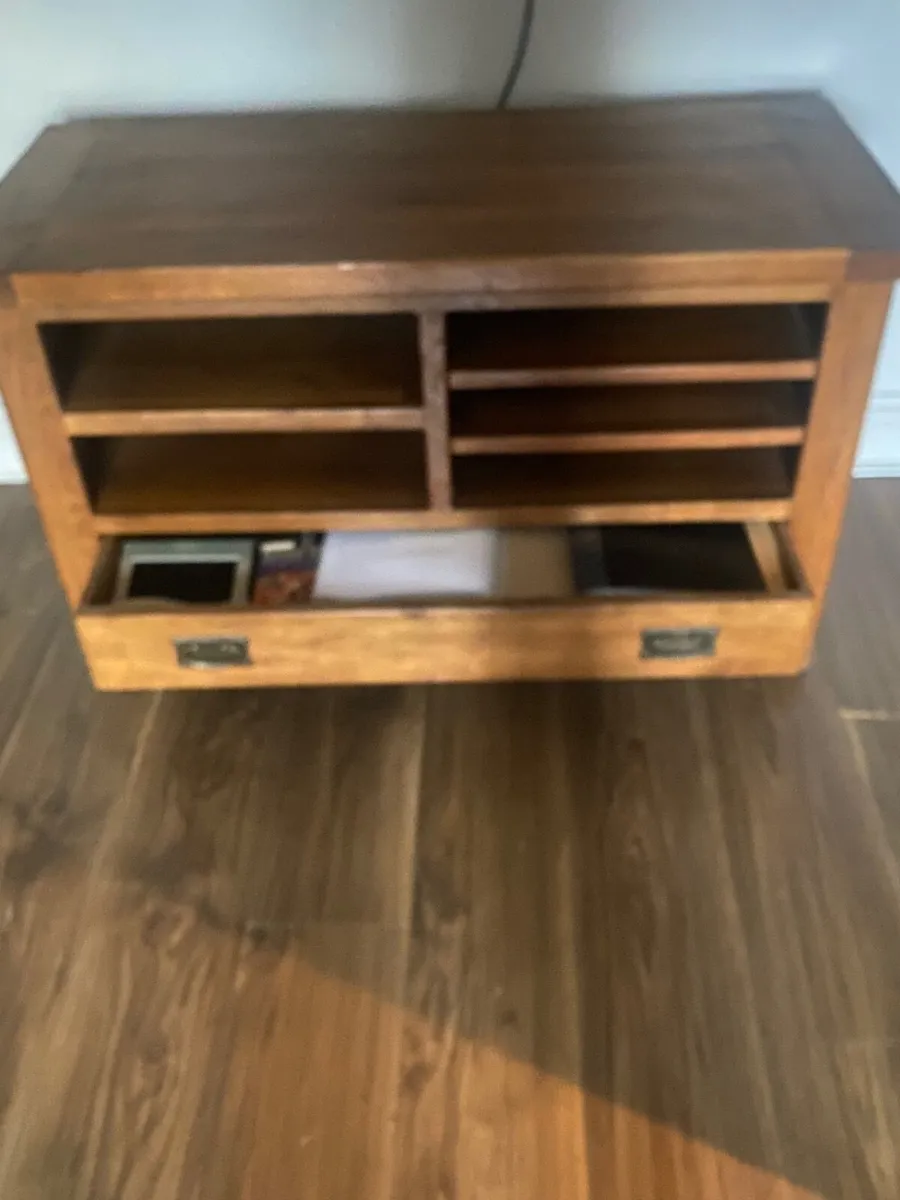 TV Unit - Image 3