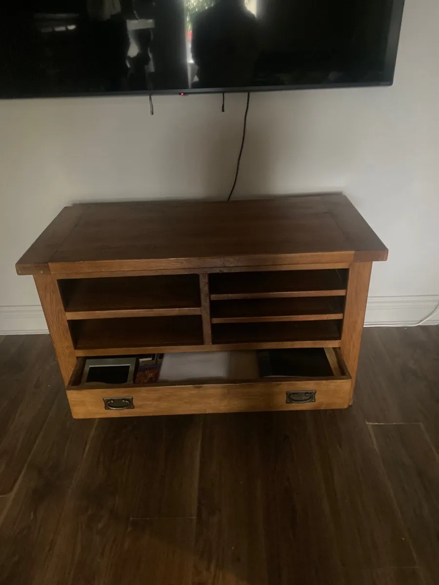 TV Unit - Image 4