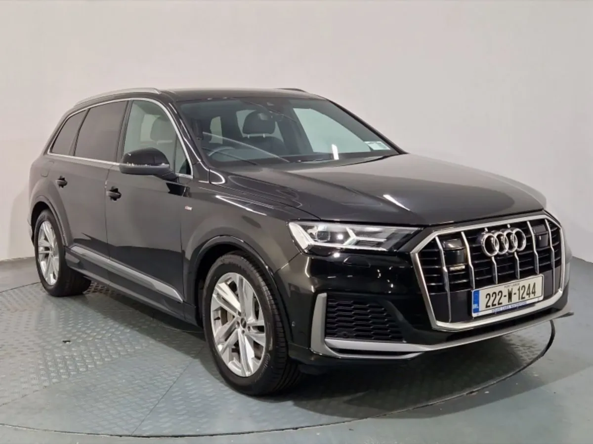 Audi Q7 55 Tfsi e S Line - Image 1