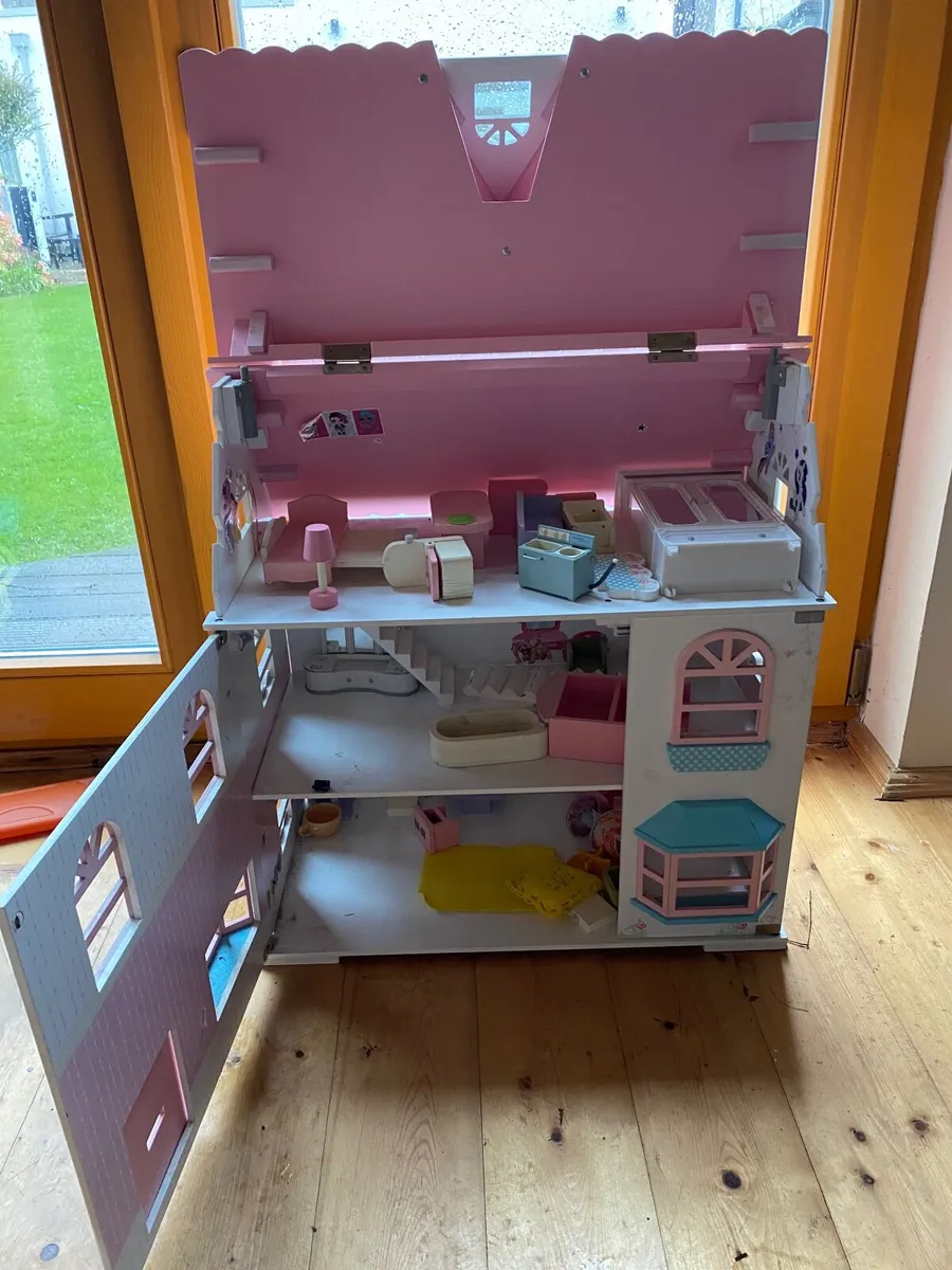 Dolls house - Image 2