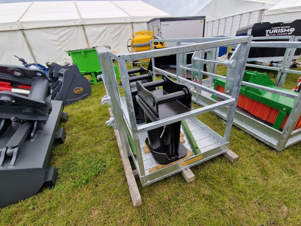 8x4 Safety cage / baskets Brackets Both Sides - Image 3