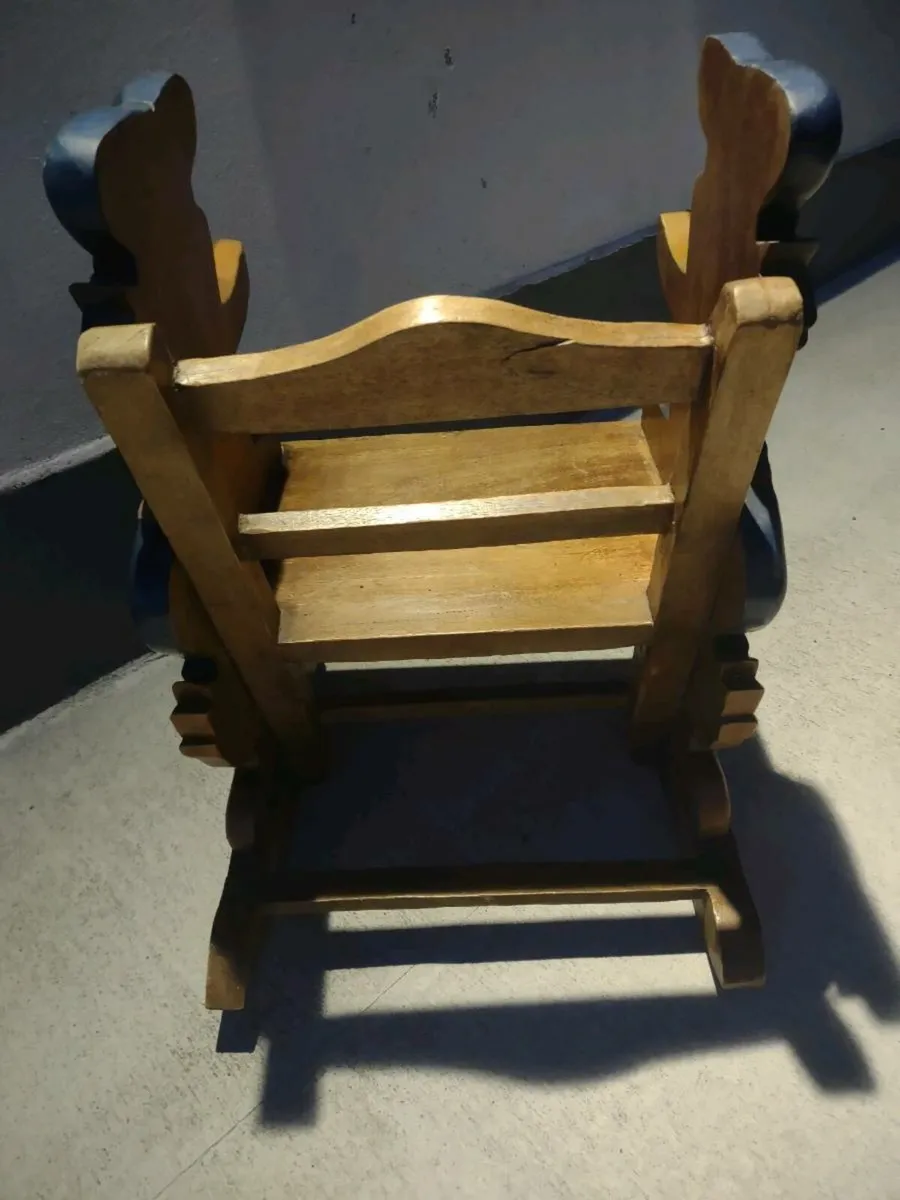 Vintage child's chair - Image 2