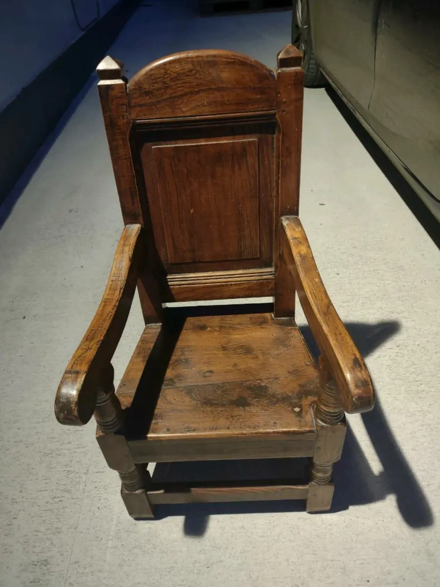 Vintage child's chair - Image 1
