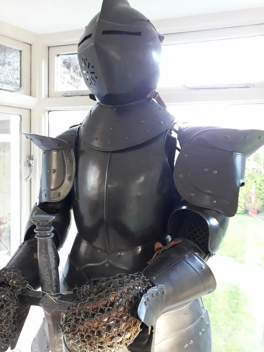 GLADIATOR / MEDIEVAL KNIGHT / SUIT OF ARMOUR - Image 4