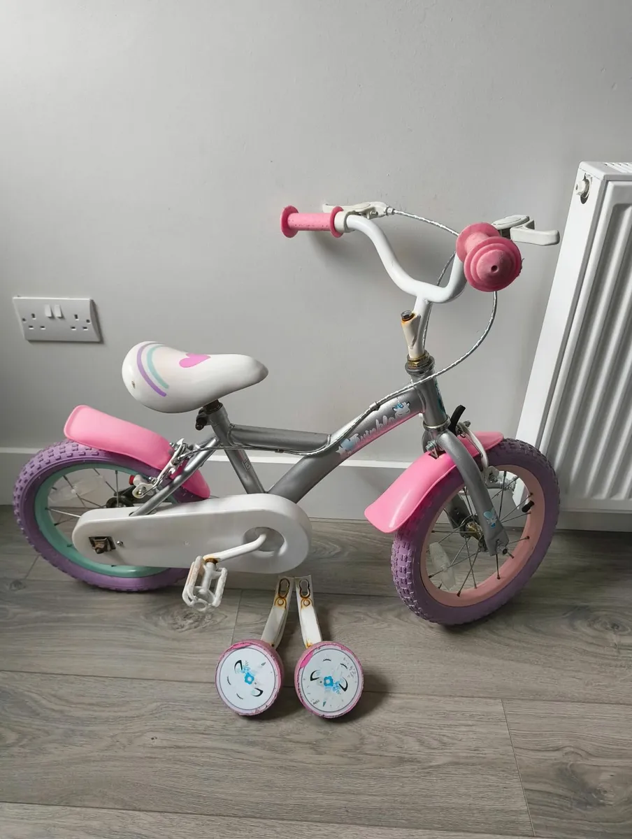 Kids bicycle with training wheels - Image 1