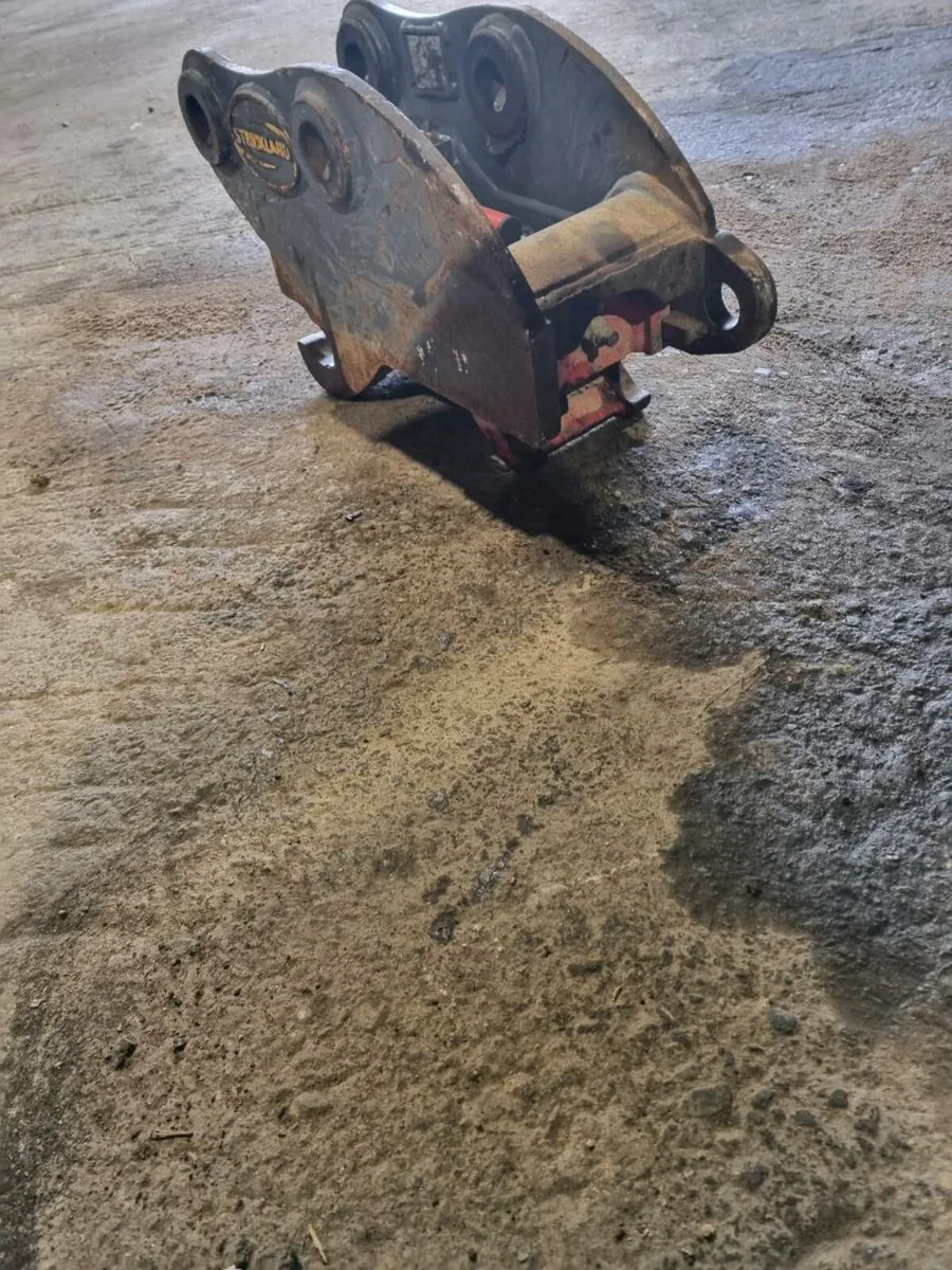 Strickland Hydraulic quick hitch 45mm pins - Image 3