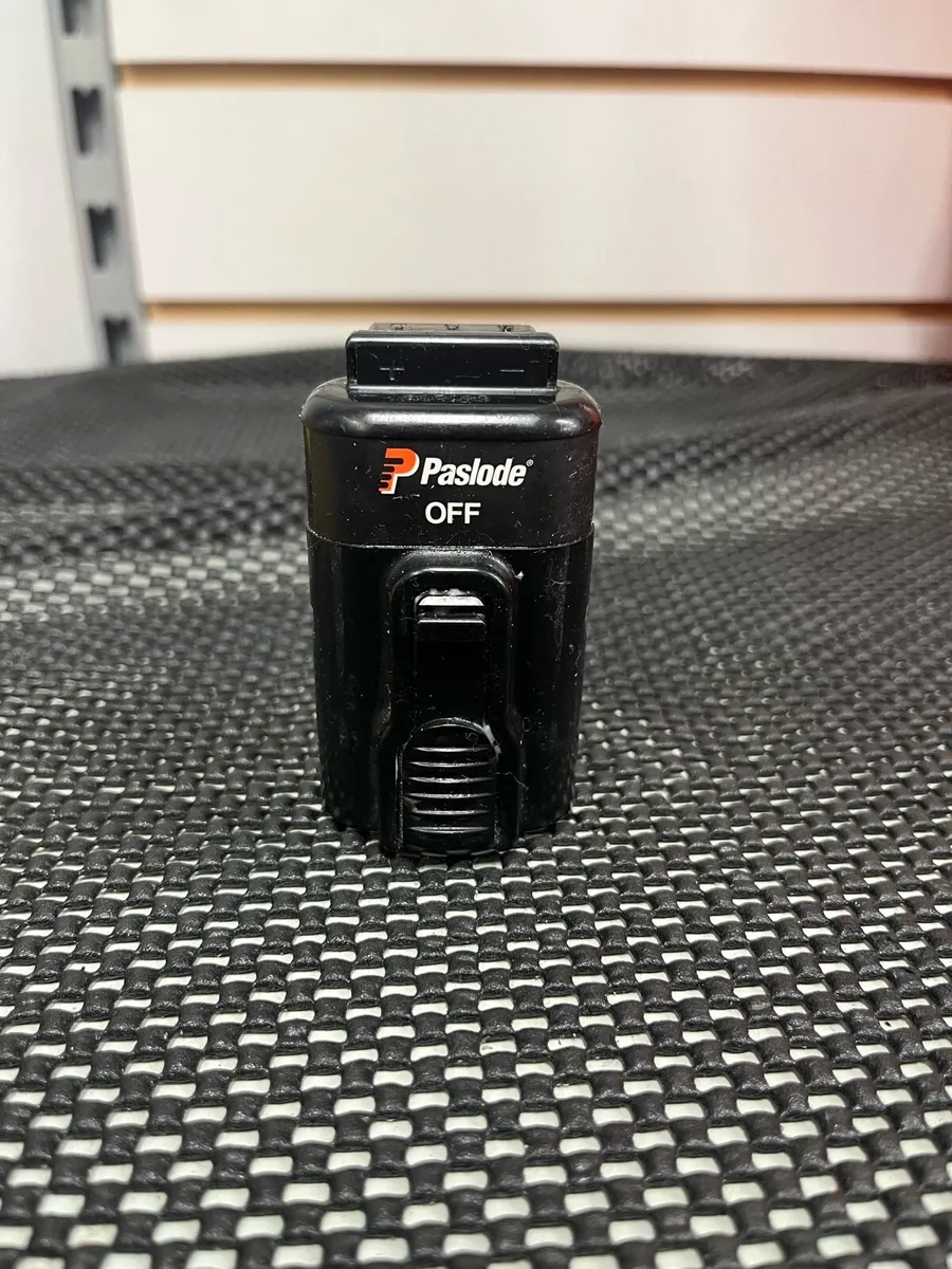 Paslode 360Xi 1st Fix Nail Gun - Image 4
