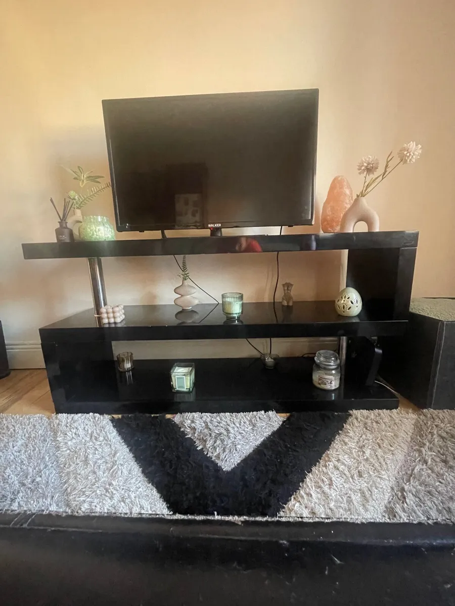 Tv unit - Image 1
