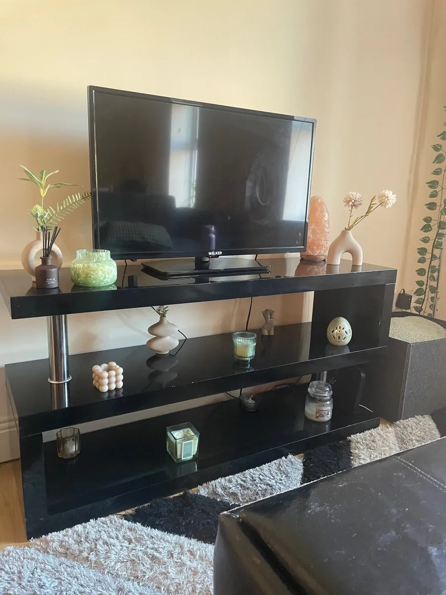 Tv unit - Image 2