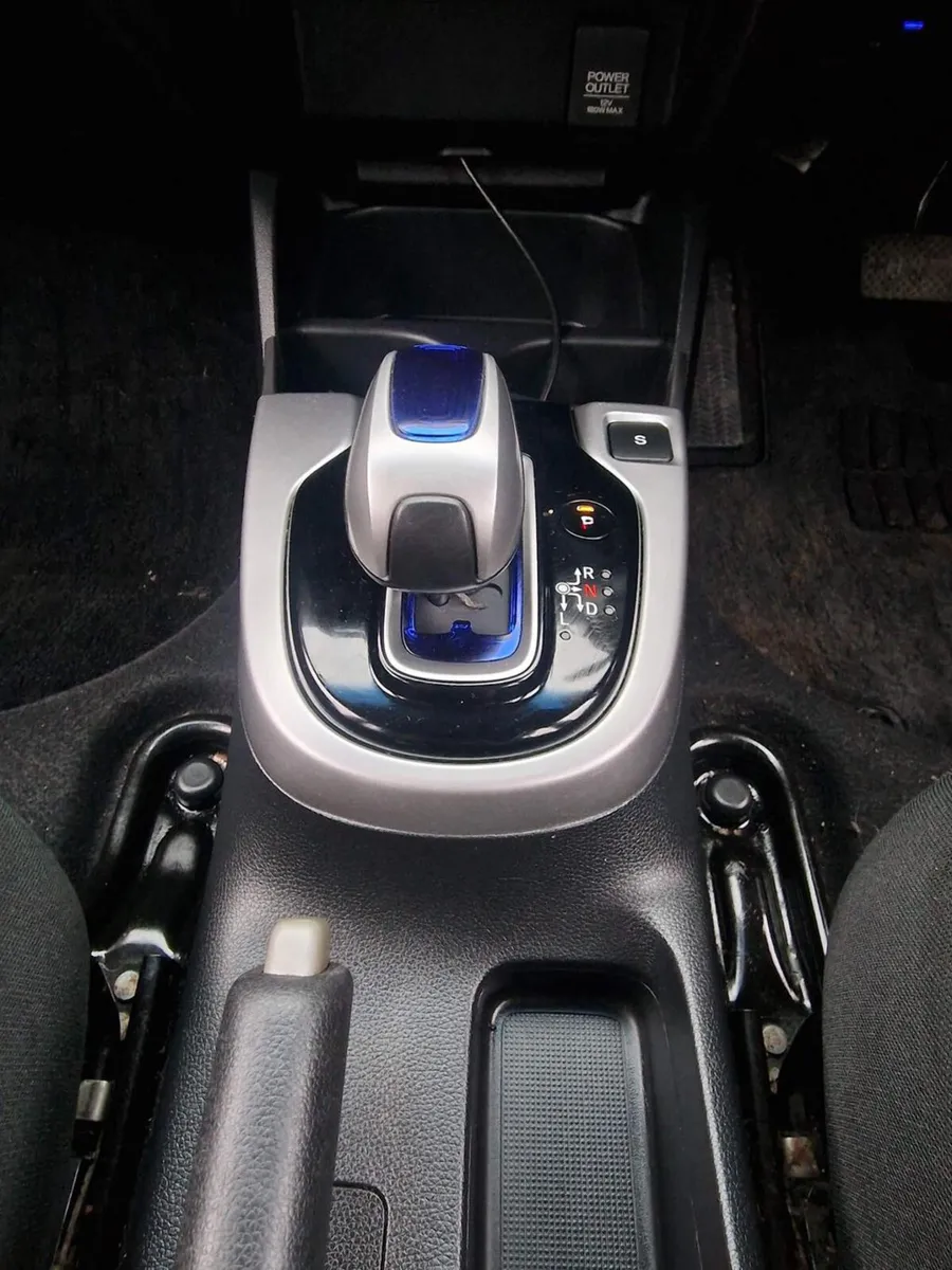 Honda Fit 1.5 AUTOMATIC HYBRID 2016 - Image 4