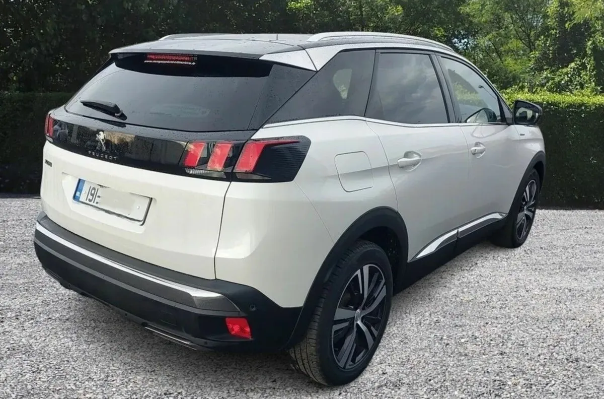 Peugeot 3008 ALLURE 1.5 BLUE HDI 130 - Image 3