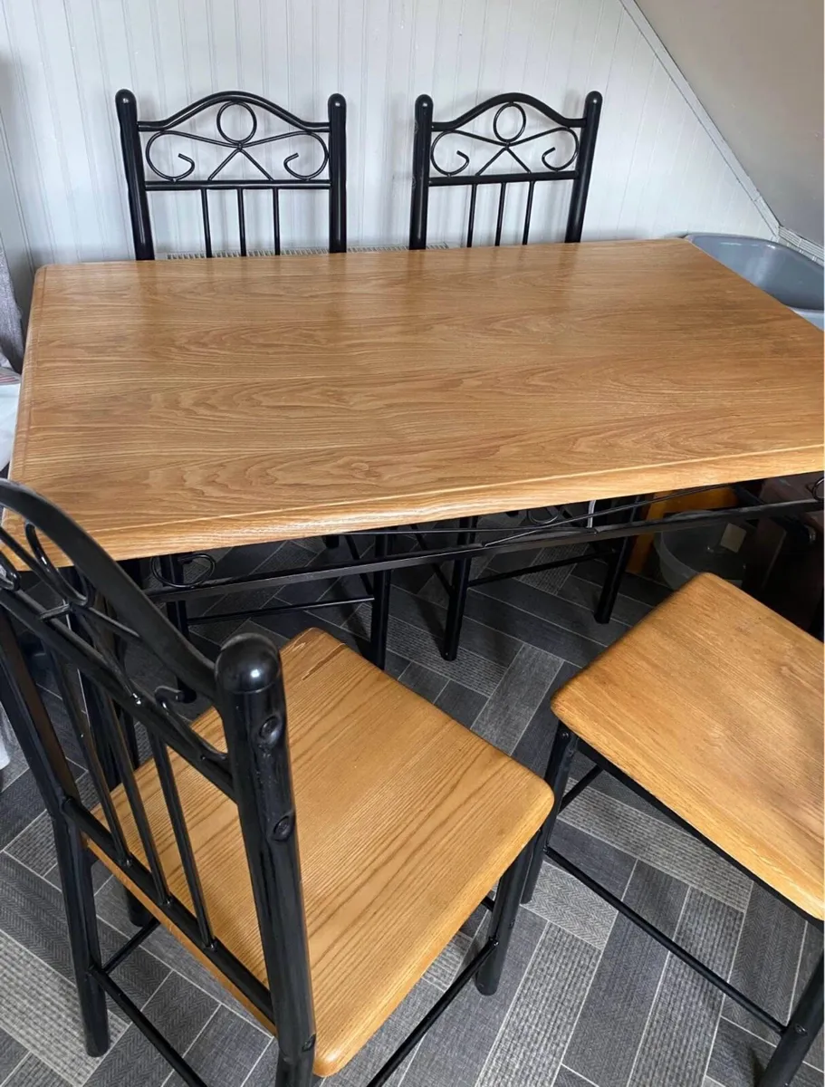 Lovely Kitchen Dining Table - Can Deliver - Image 1