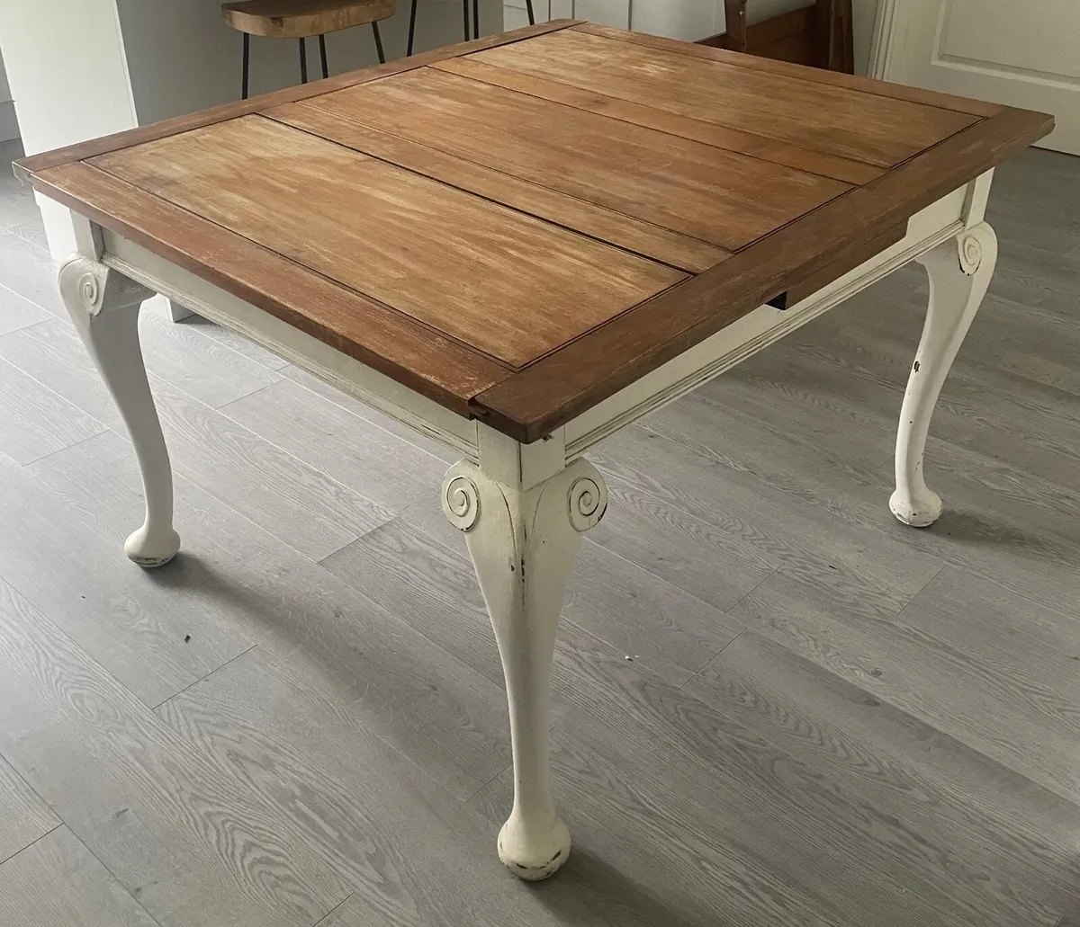 Hard wood dining table and 8 chair set - Image 1