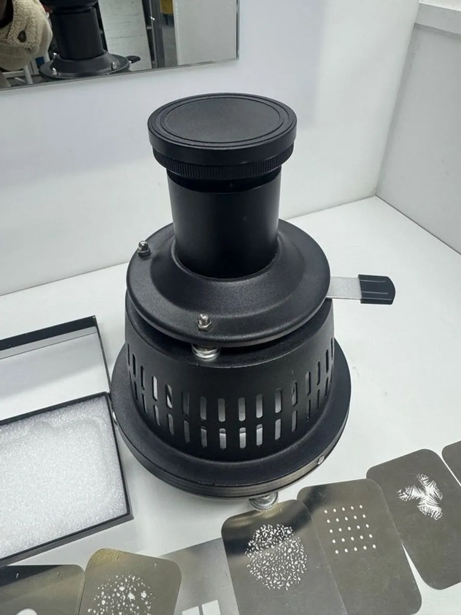 Bowens Mount Gobo Snoot Optical Focalise Art Photography Light Cylinder + Adjustment + Gobos - Image 1
