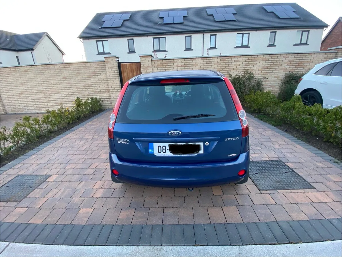 Low mileage Ford Fiesta - Image 2