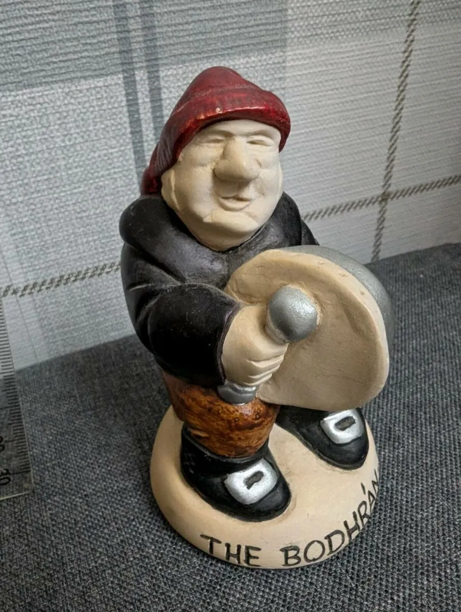 Vintage Currovordy Irish Musician Figurine Drummer - Image 1