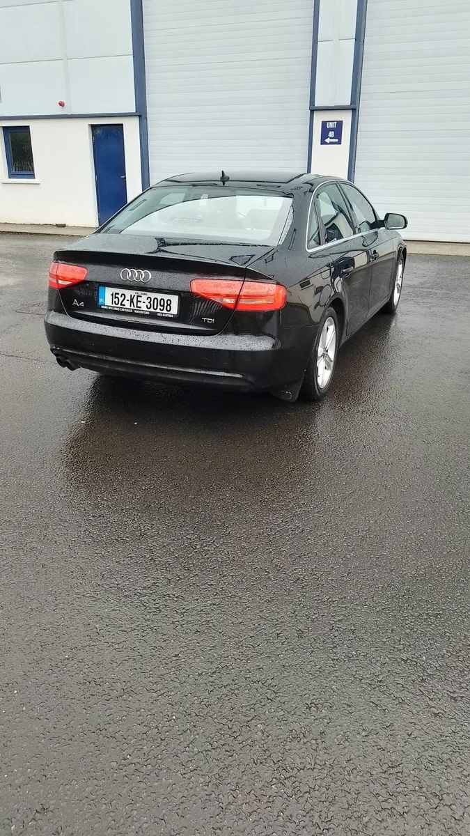 Audi A4 2015 - Image 4