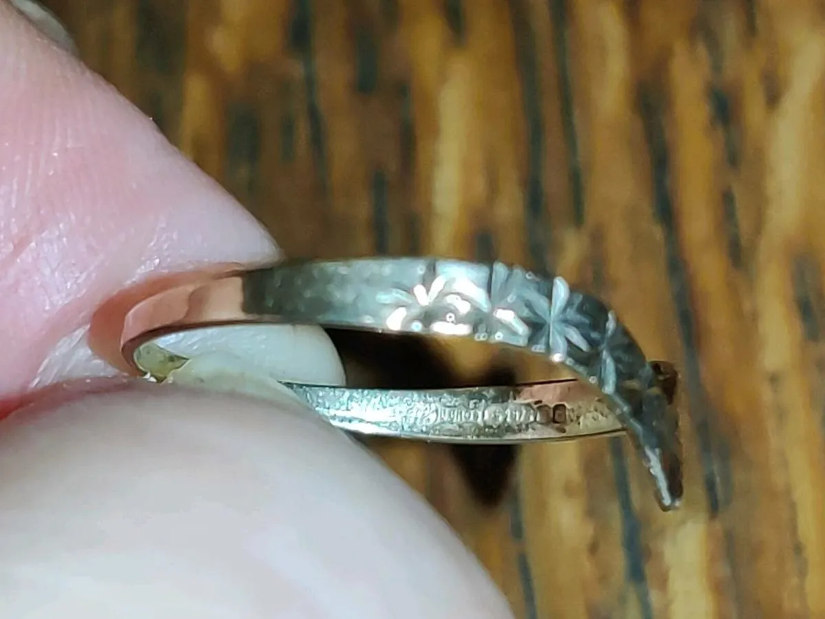 DIAMOND CUT WISHBONE, 9CT THICK Gold Ring ! - Image 4