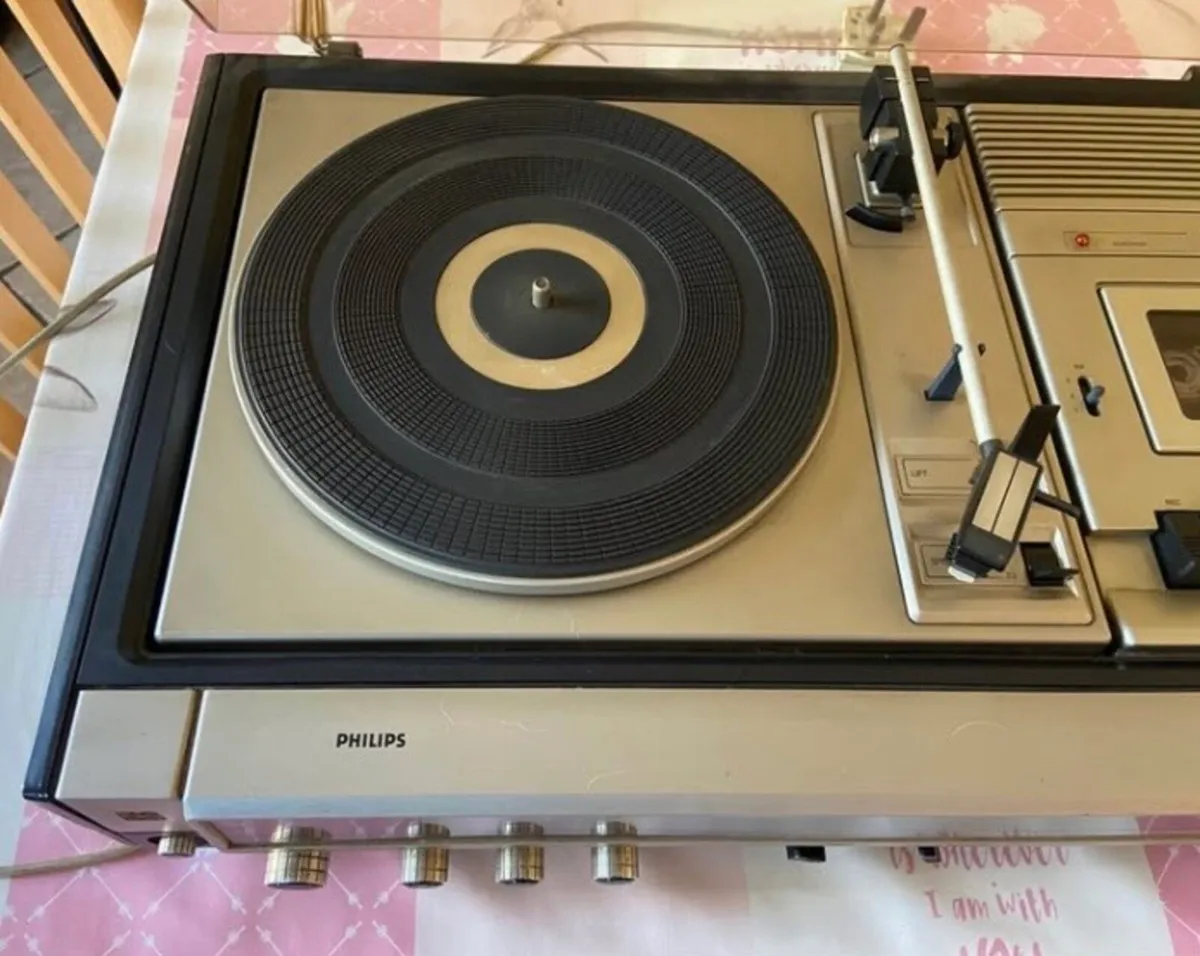 Retro Philips Sound System - Image 3