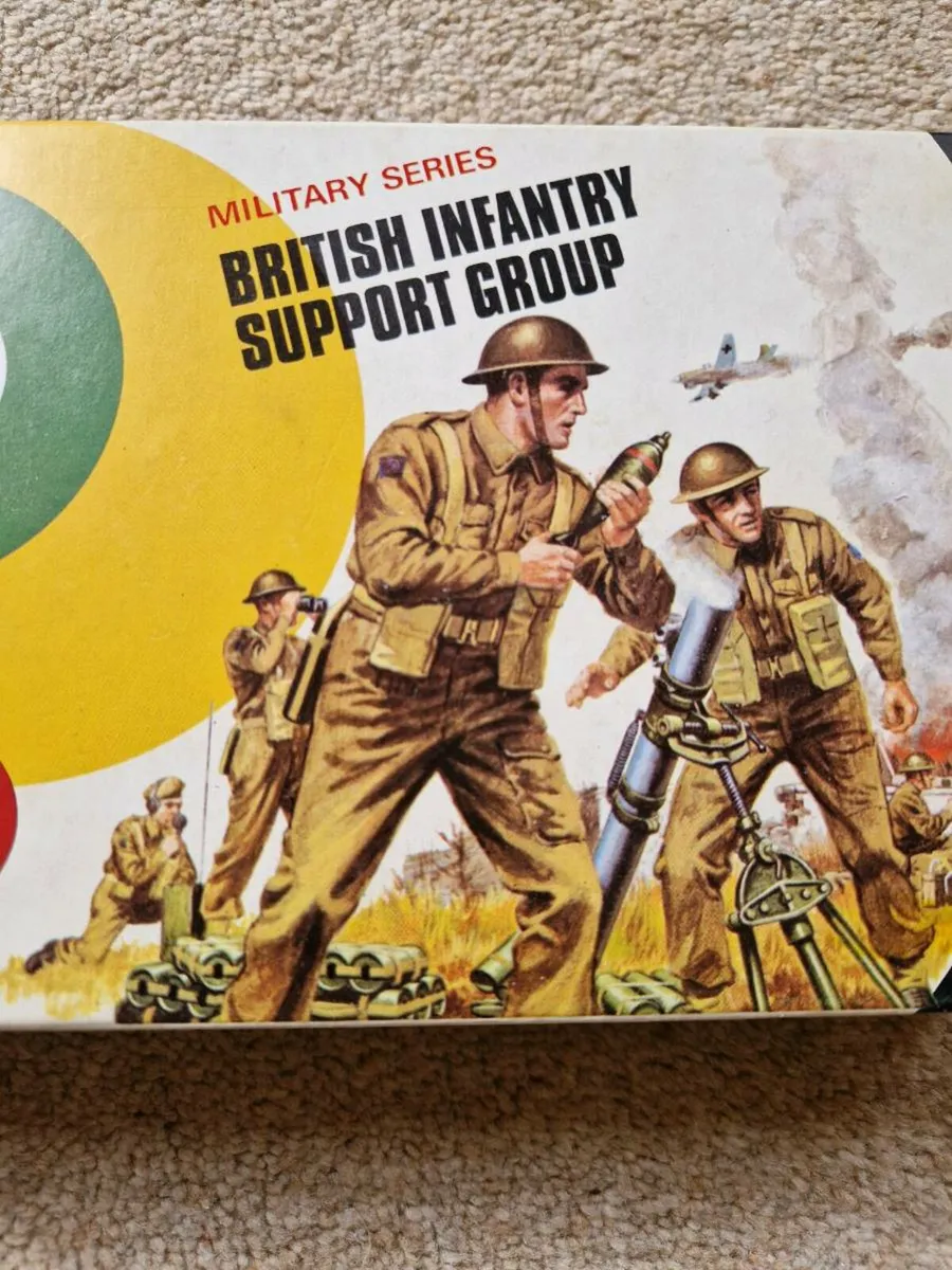 Vintage Airfix British WW2 Soldiers Support Group - Image 2