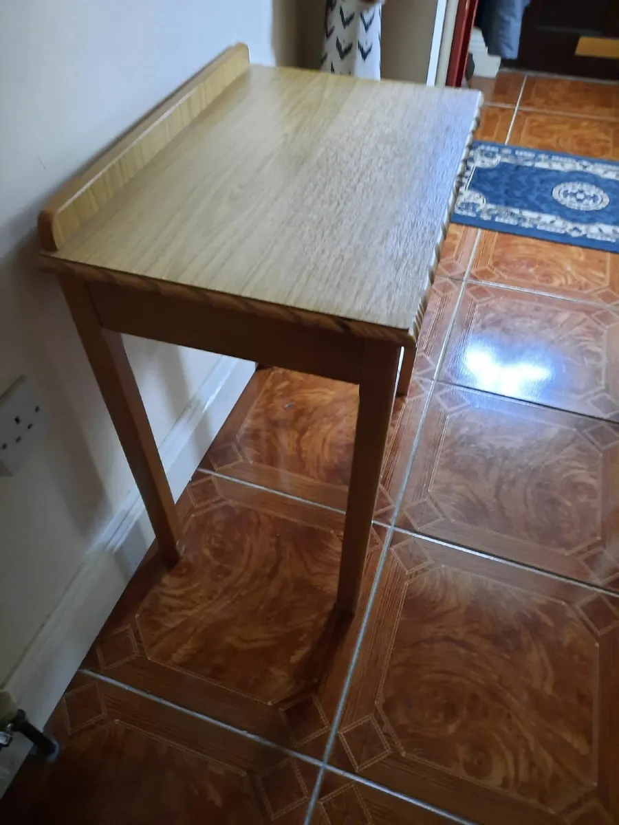 Occasional table - Image 4