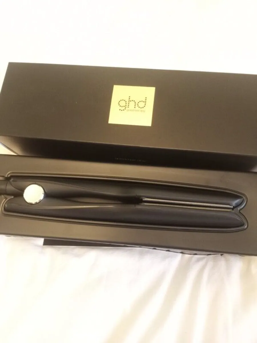 GHD Max Gold Wide Plate Styler. - Image 1