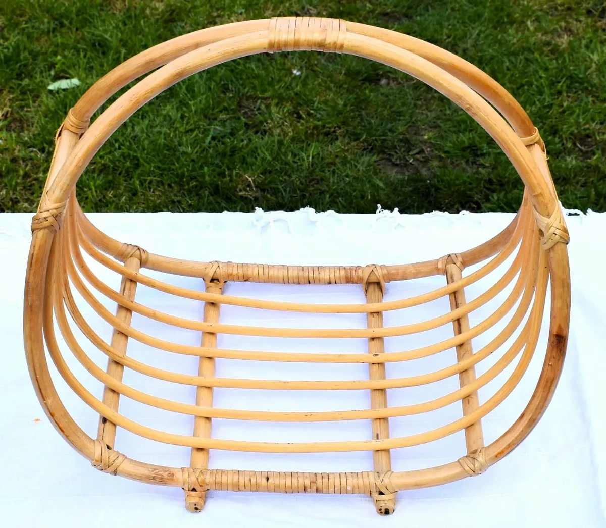 Wicker Magazine Holder - Image 2