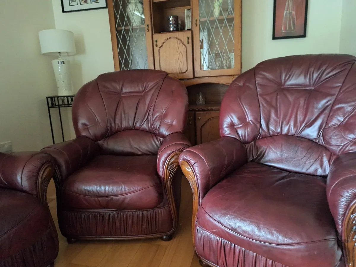 3 Piece Suite - Image 4