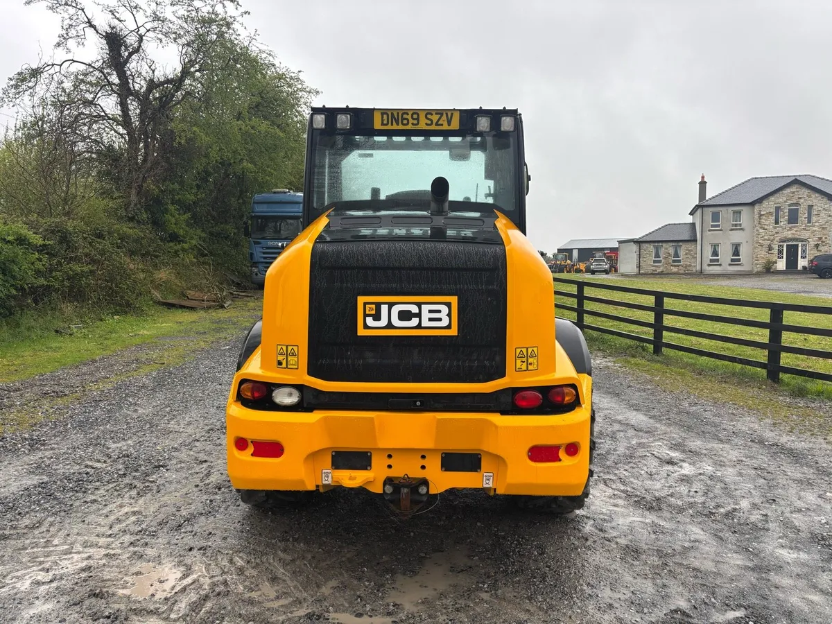 JCB tm 320s - Image 4