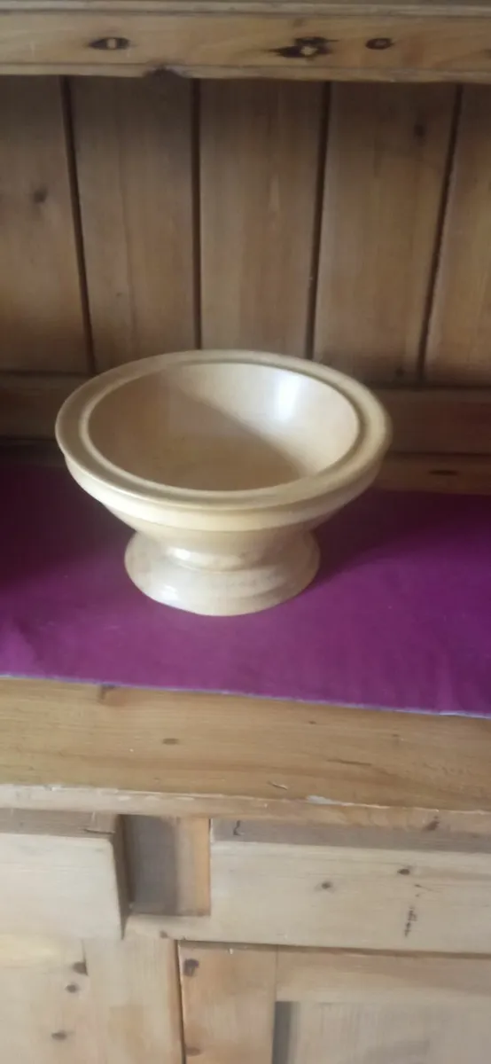 One Piece Royal Meath Handcrafted Sycamore Bowl - Image 4