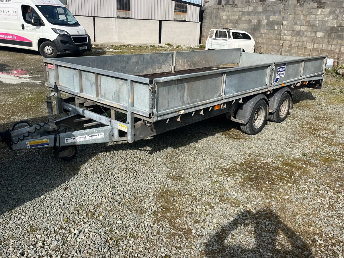 Ifor Williams 16x’6 beavertail dropside with skids - Image 2