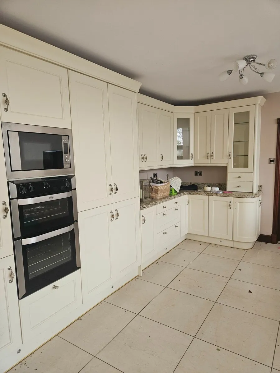 Kitchen - Image 3