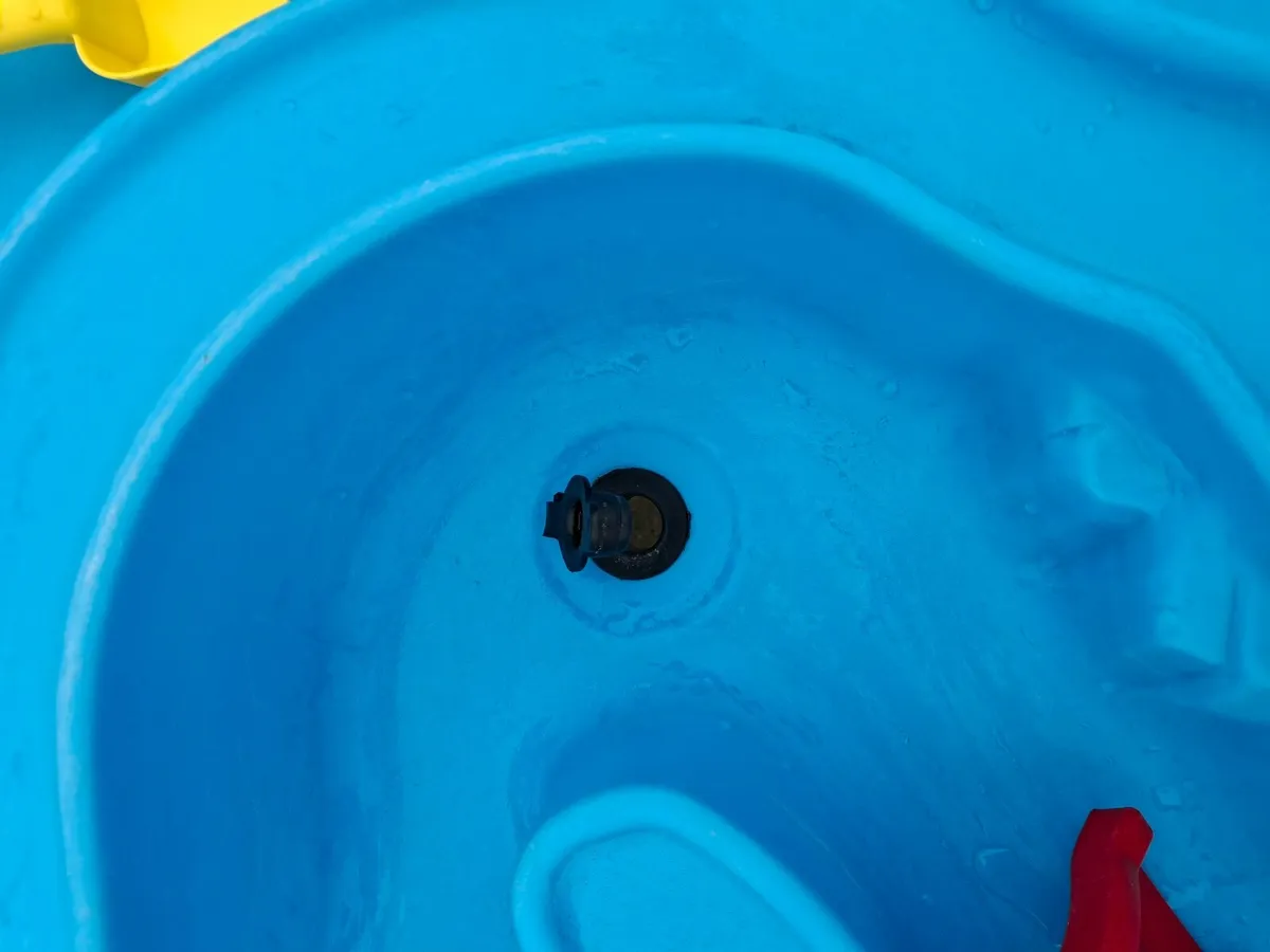 Sand and Water Table - Image 2