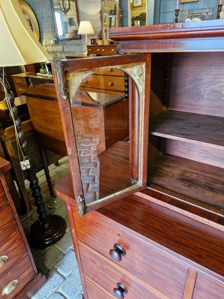 Cabinet - Image 3