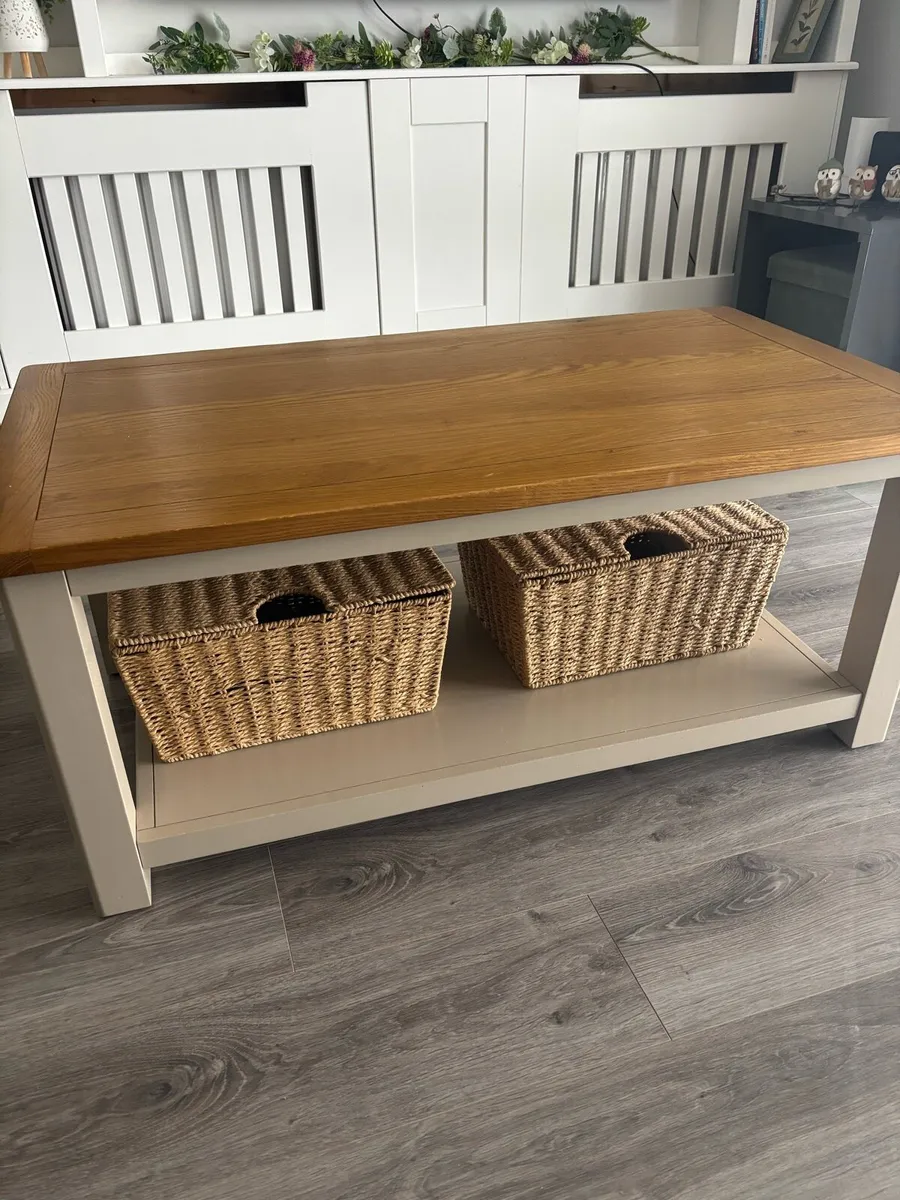 Solid Coffee table - Image 1