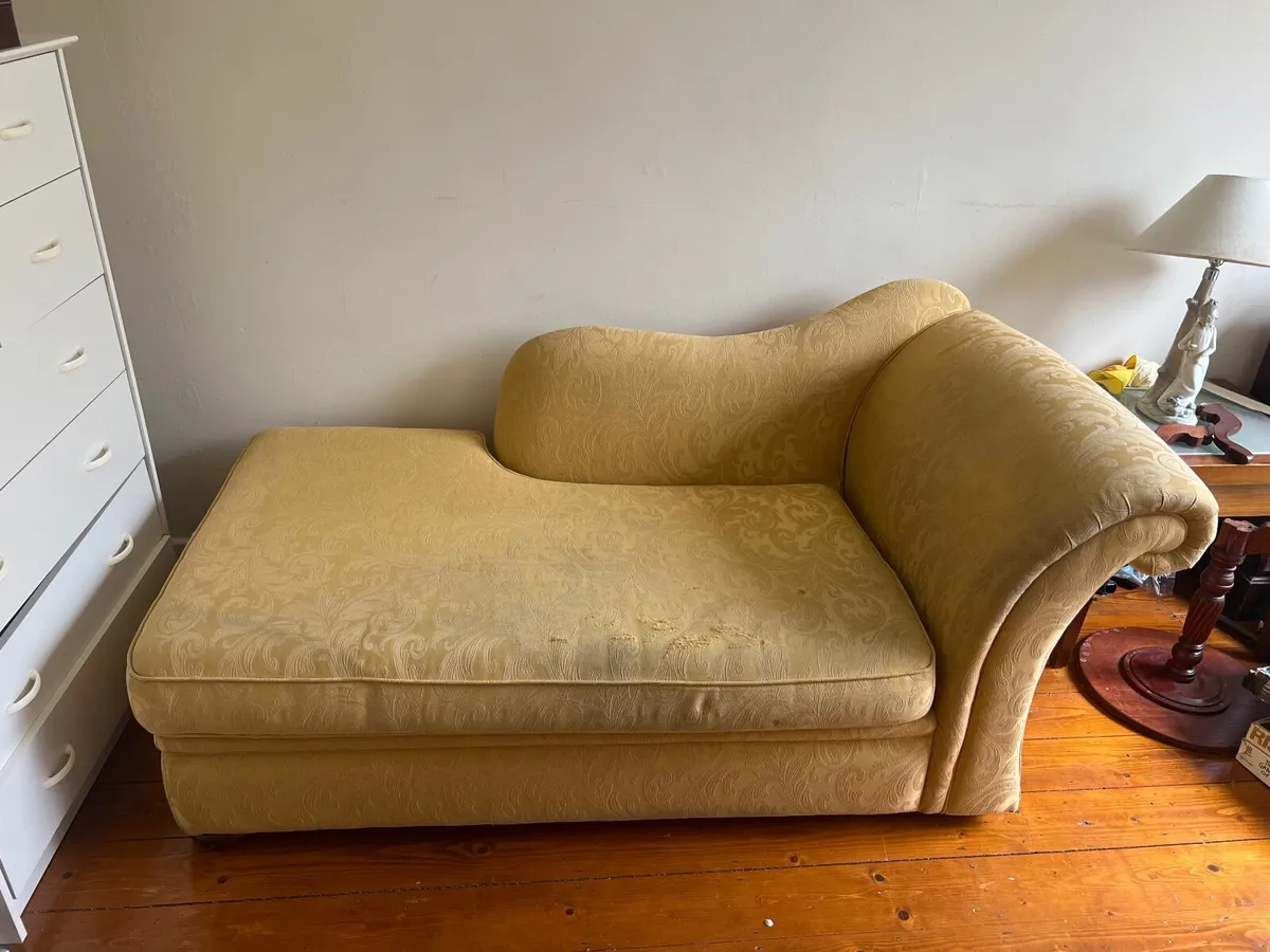 Pop out sofa bed - Image 1
