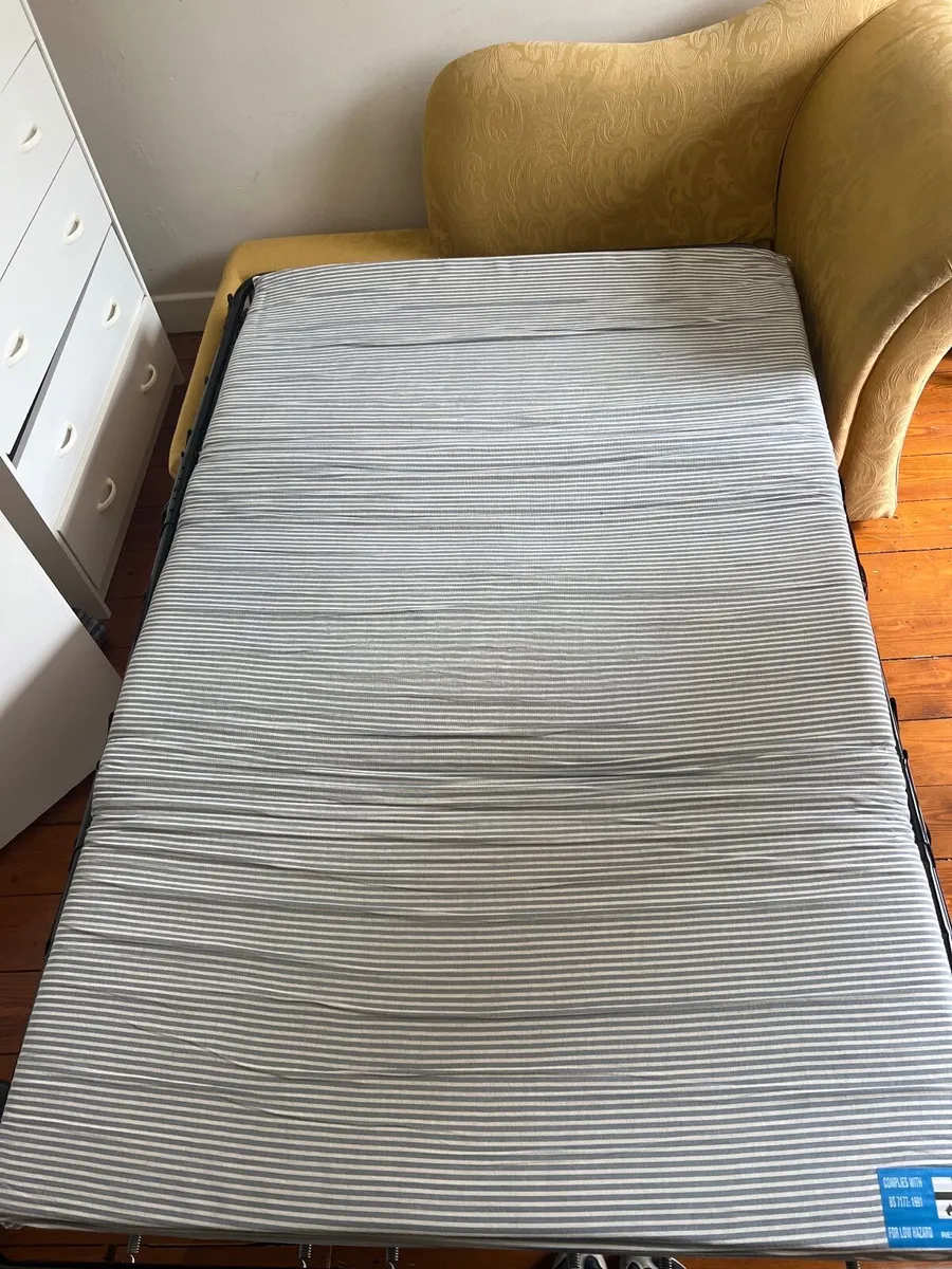 Pop out sofa bed - Image 2