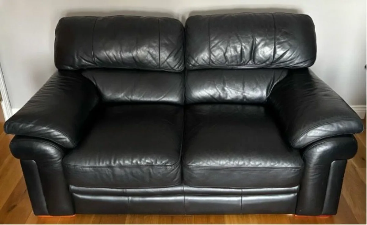 Black leather two and three seater sofa - Image 1