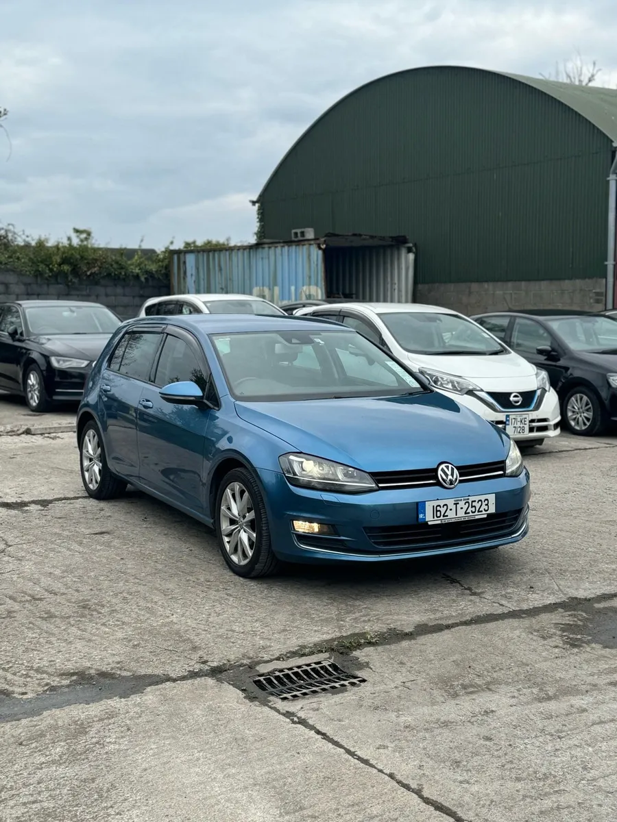 VW GOLF Automatic 2016 2 keys Fresh NCT - Image 1