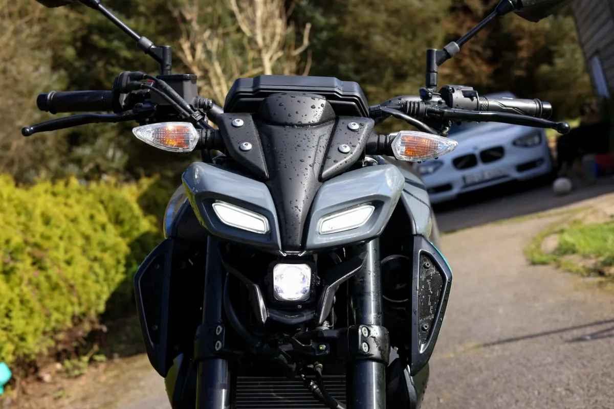 MT 125 2024 1600km immaculate - Image 1