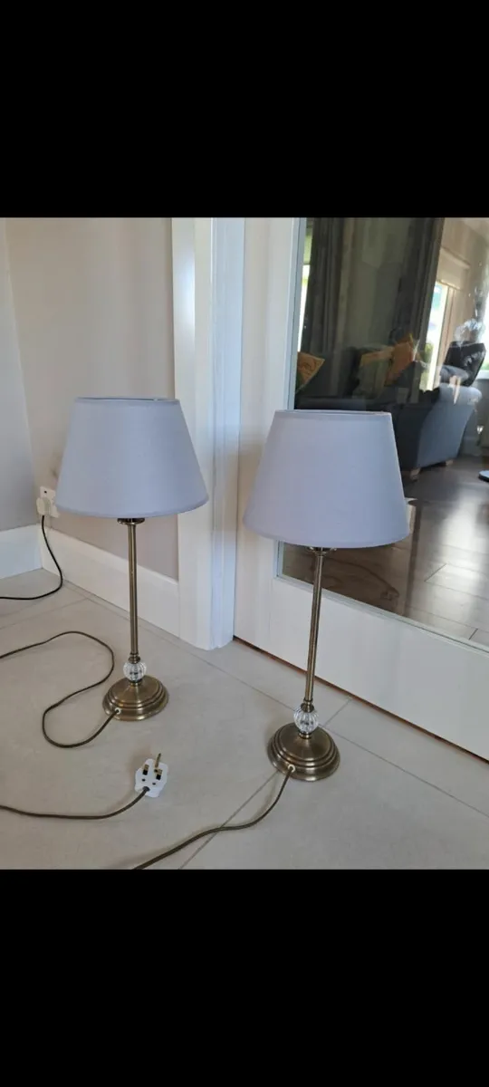 1 PAIR OF TABLE LAMPS ELECTRIC WITH  GREY SHADES - Image 1