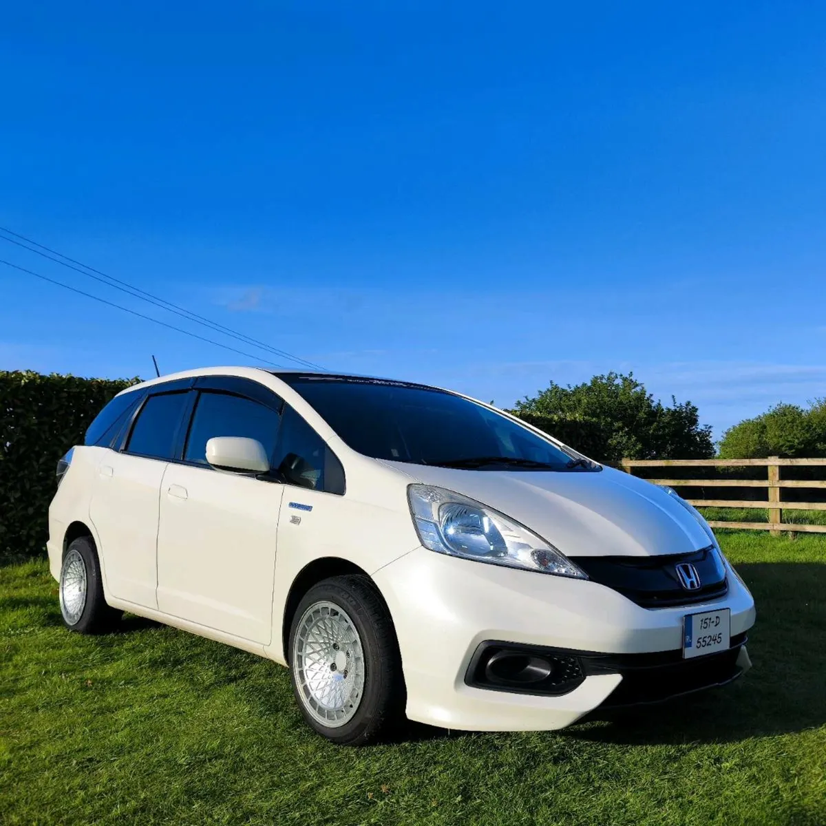 Honda Fit Shuttle Hybrid Automatic. Price negotia - Image 4