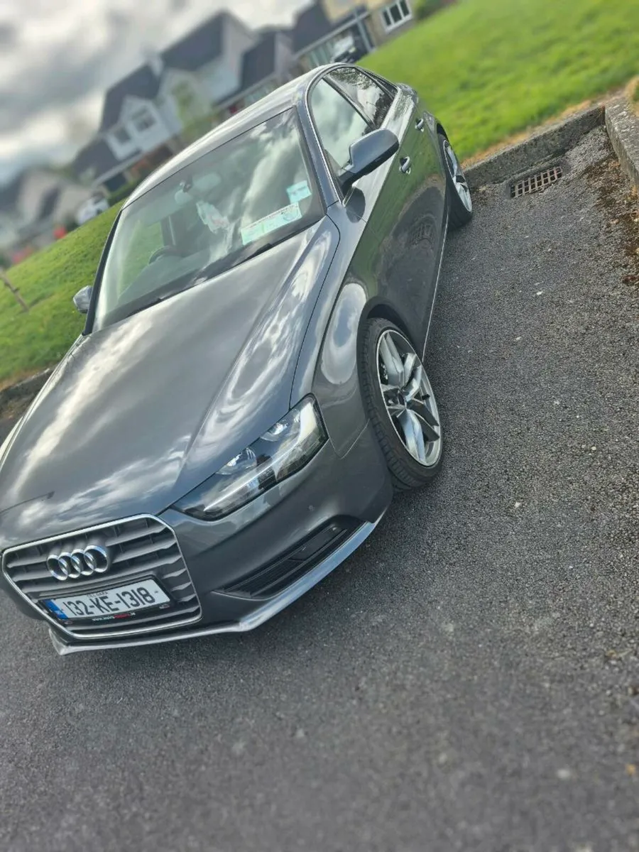 2013 Audi A4 Technik 2.0 TDI - Image 1