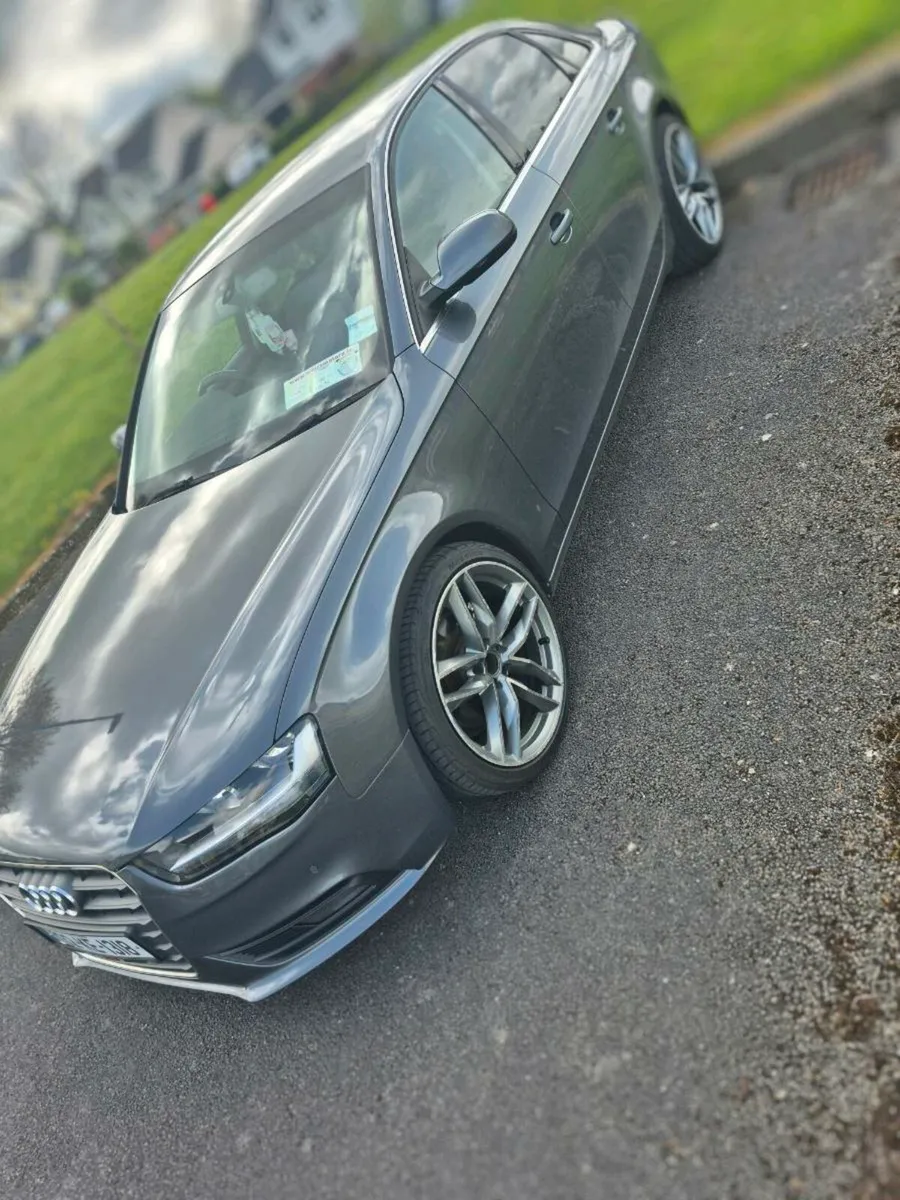 2013 Audi A4 Technik 2.0 TDI - Image 2