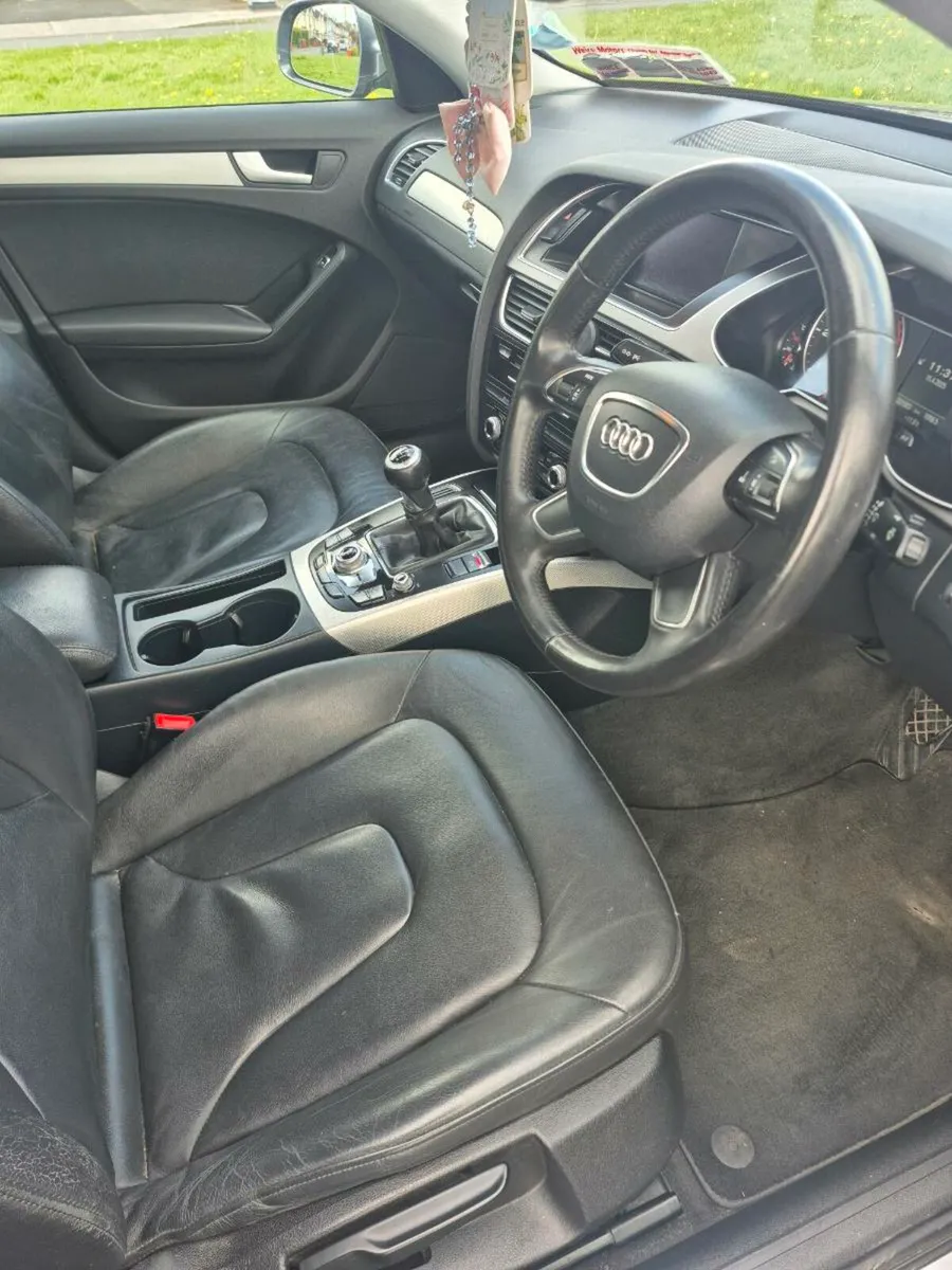 2013 Audi A4 Technik 2.0 TDI - Image 4