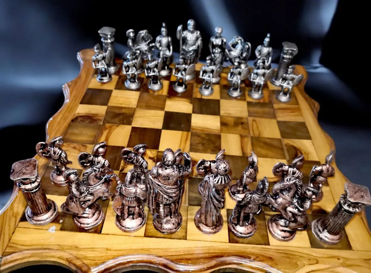 Unique  chess set - Image 1